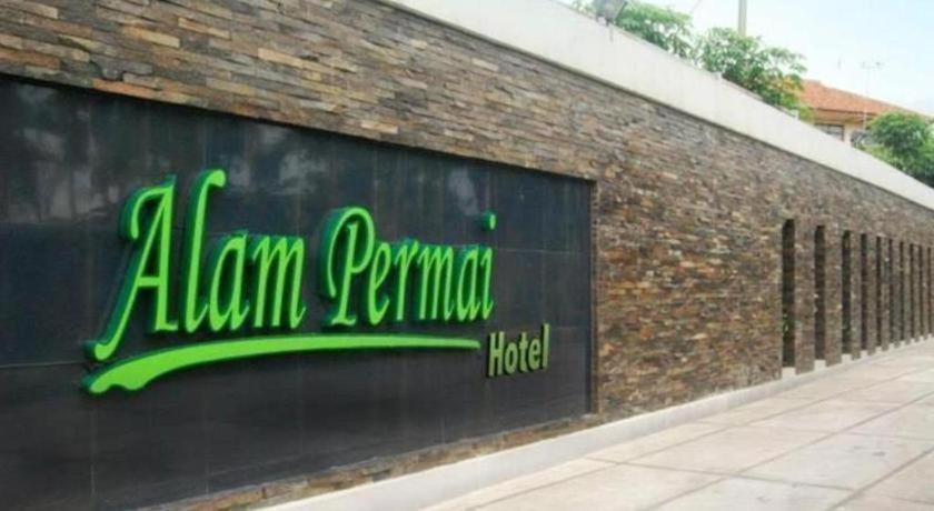 Alam Permai Hotel Bandung Extérieur photo